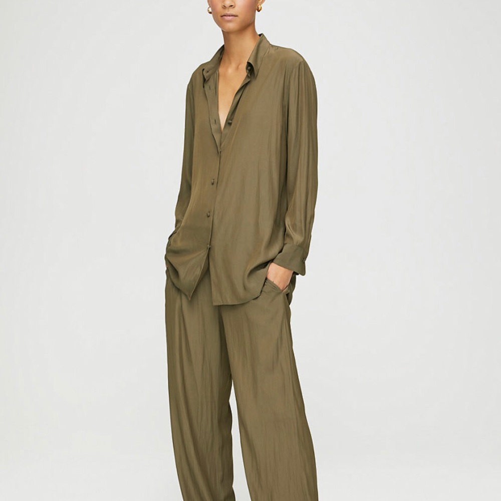 Aritzia Babaton Ronan Blouse - Picture 2 of 7